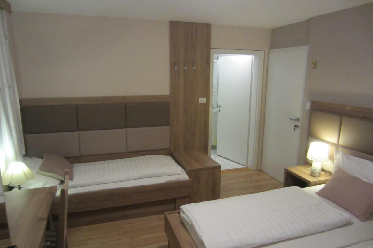 Homestay Sres Mlaka pri Kranju Εξωτερικό φωτογραφία